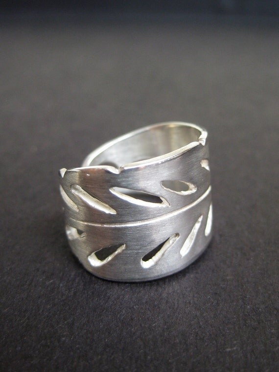 Unique silver feather ringIroquois feather ringUnique thumb ring ...