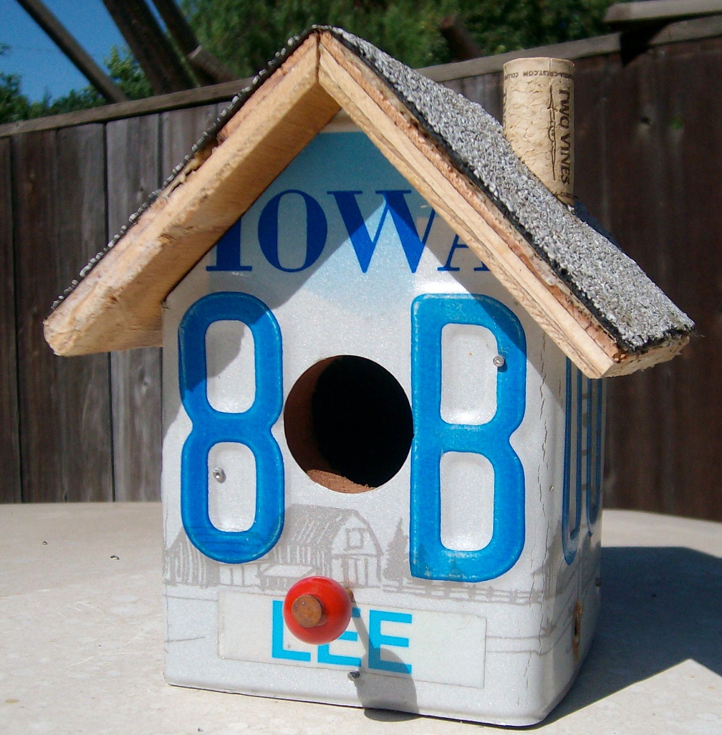 lee-iowa-license-plate-bird-house-by-kingsburgcrafts-on-etsy