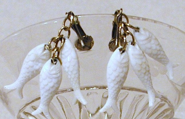 Vintage White Lucite Fish Clamp on Earrings 10% Discount