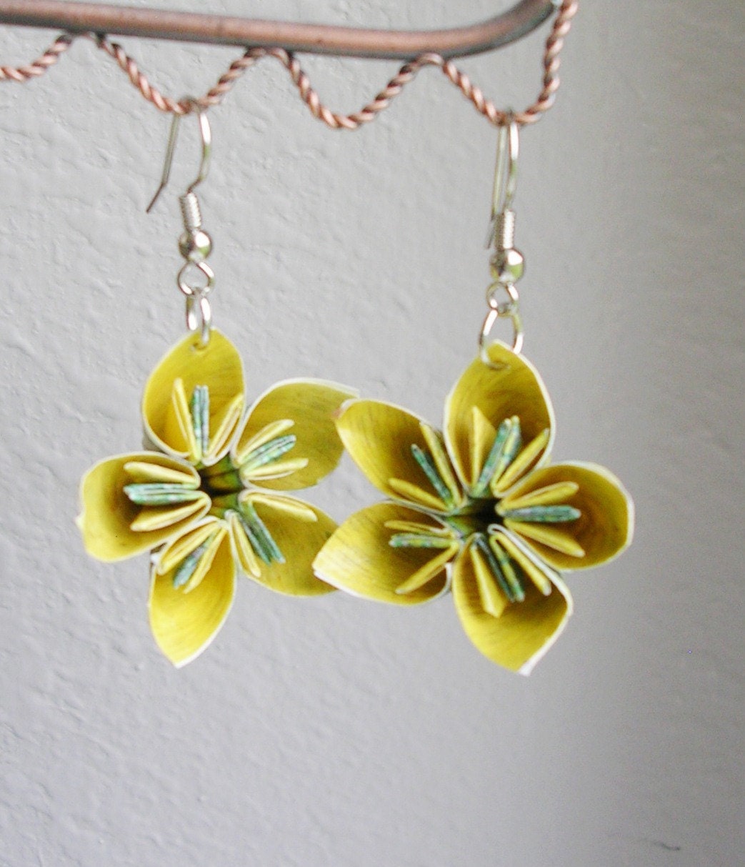 Kusudama Origami Earrings - Yellow and Purple