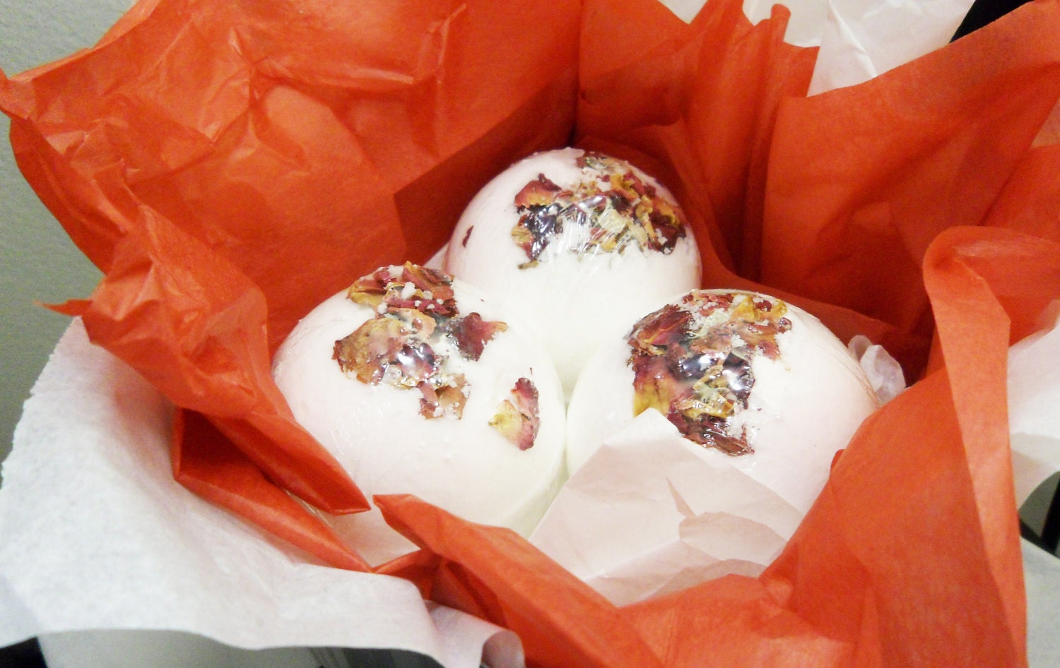 Fizzy Bath Bomb Gift Set- 3 victorian rose bath bombs
