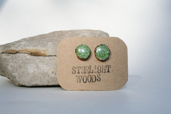 Earrings green sparkle stud wood earrings, reclaimed wood earrings, gift for nature lover, nature gift, eco-friendly, unique gift for her