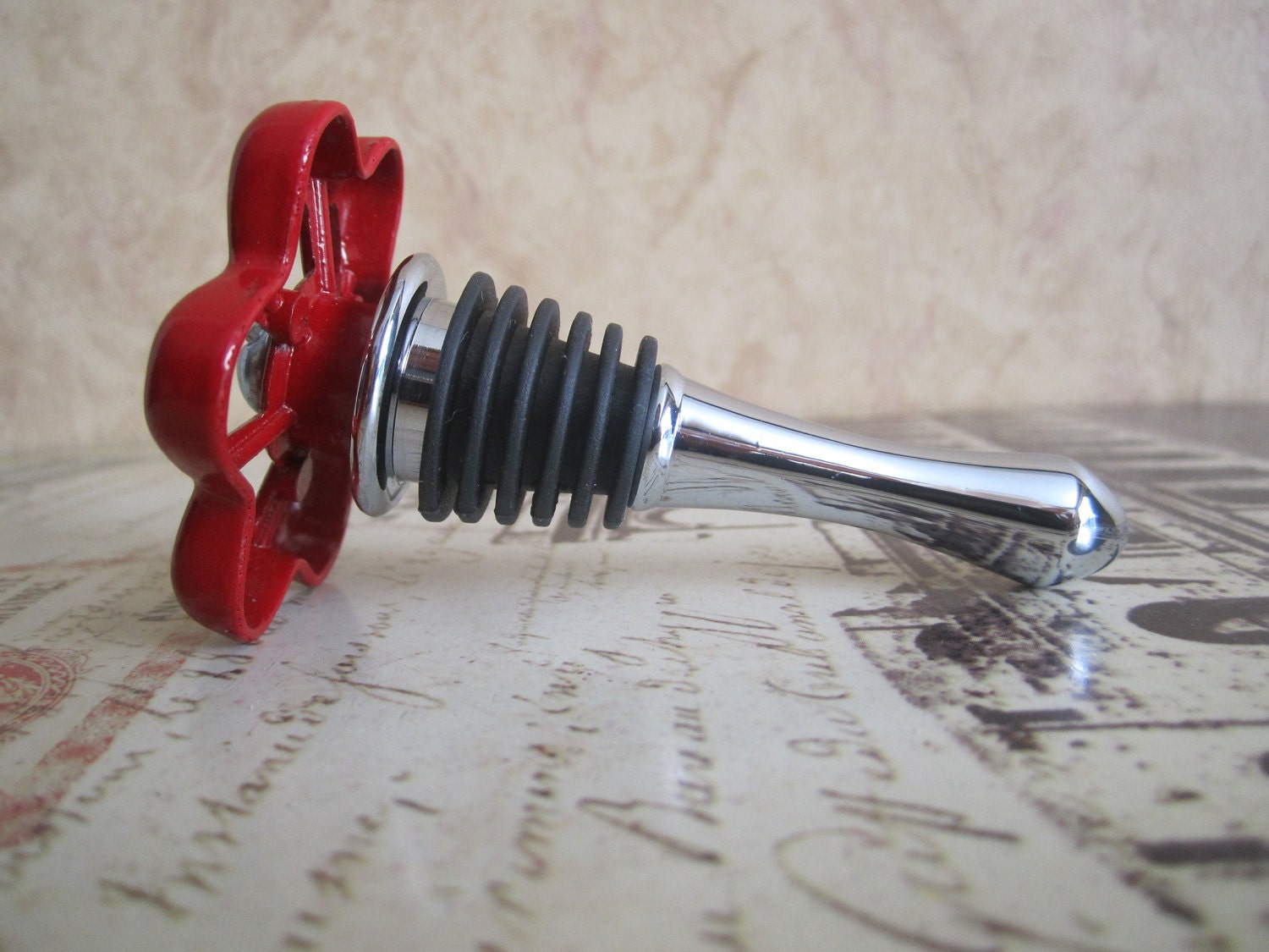 Wine Bottle Stopper - Red Valve Handle Wine Stopper