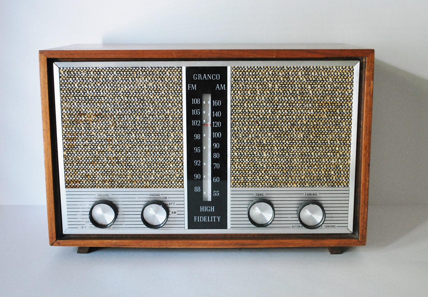 Mid Century Granco 6 Tube AM FM Receiver Radio 1962