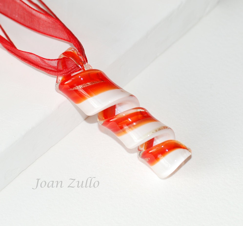 Murano Glass Ribbon Candy Necklace Christmas Valentine Red
