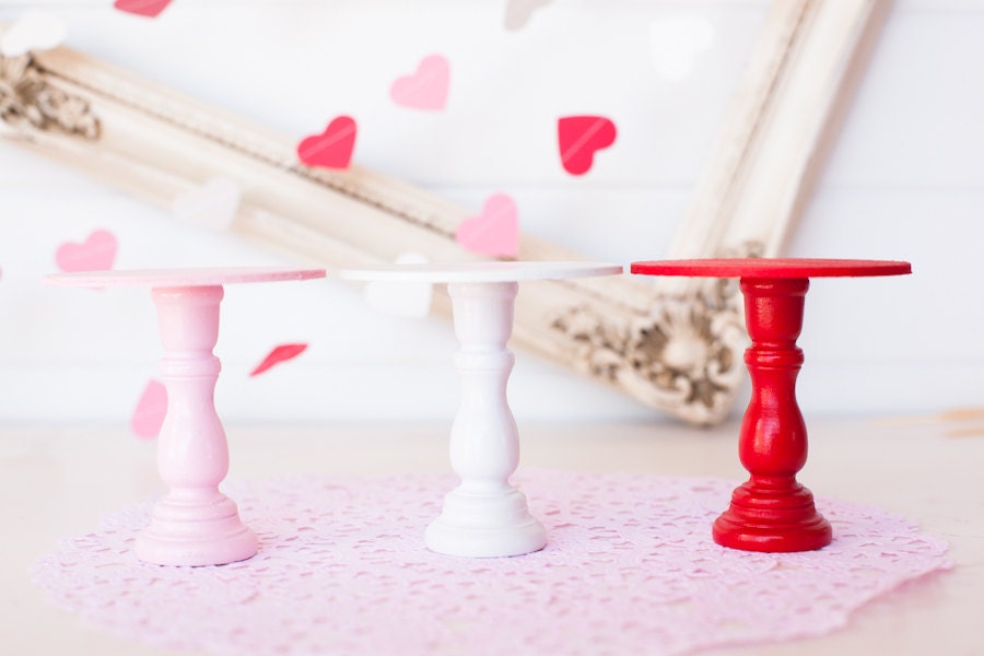 Set of 3 Mini Wooden Cupcake Stands - LOVE - Light Pink, Red & White