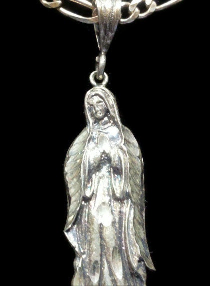 Just Reduced 1940s, 1950s vintage sterling silver Virgin Mary chain link pendant made in Italy