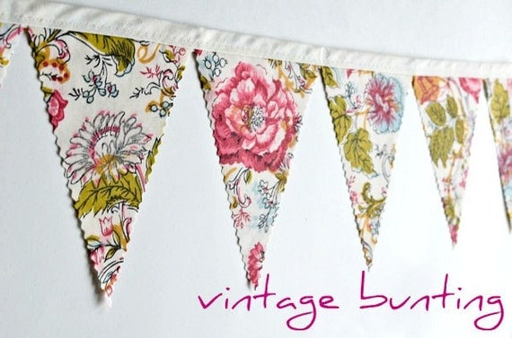 Garden Flowers - Vintage Bunting Banner with 12 Flags