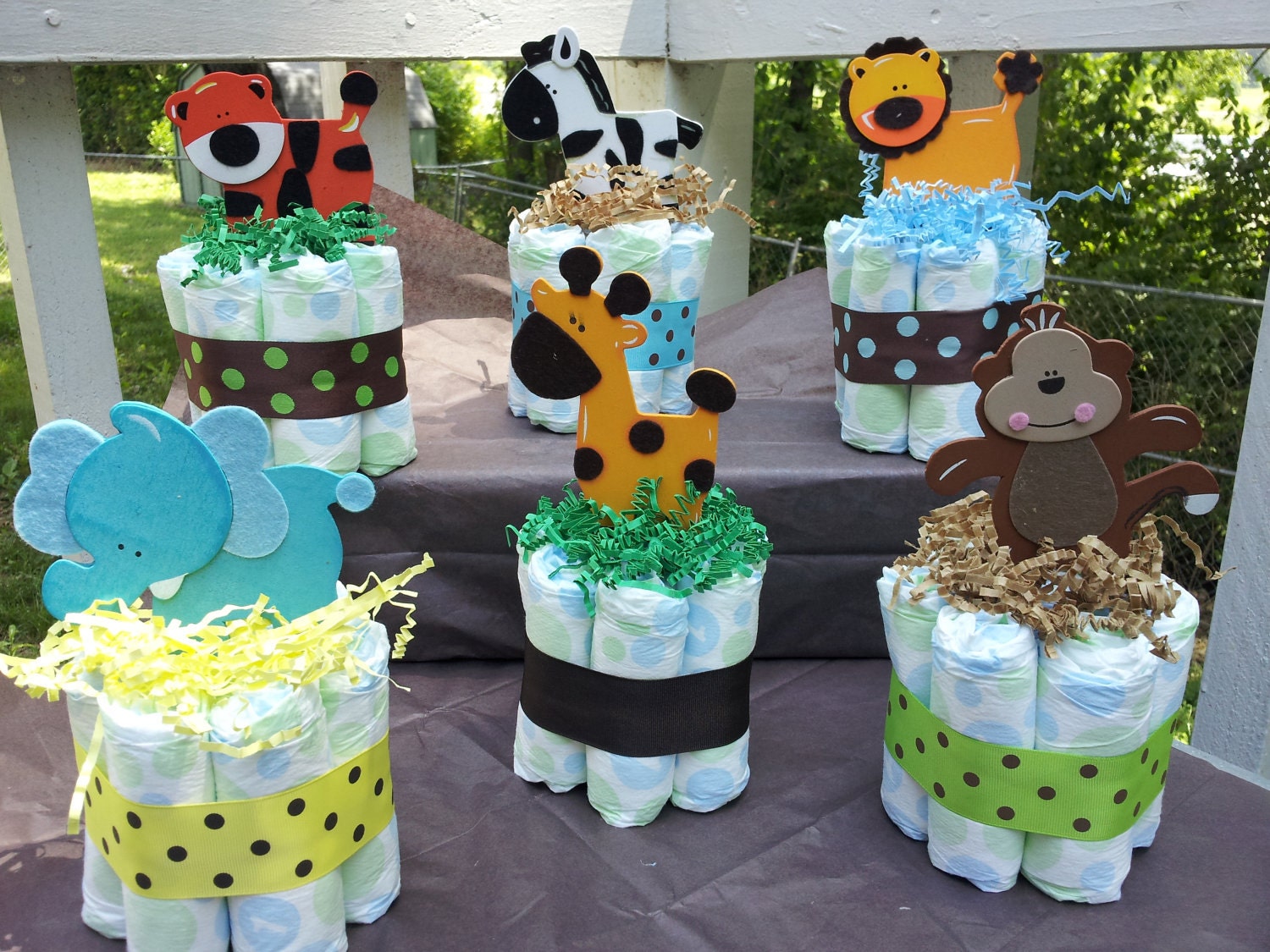 1 Jungle theme mini diaper cake, baby shower centerpiece