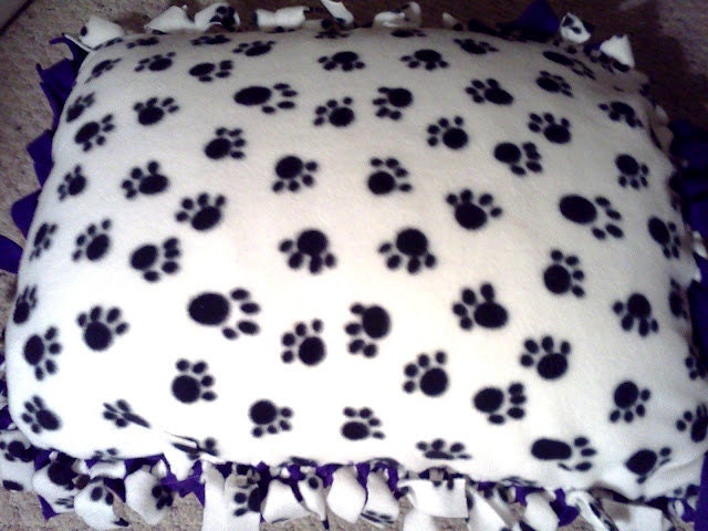 SALE Pet Bed: No Sew soft fleece