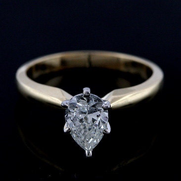 14K Yellow Gold Pear Shape Diamond Engagement Ring