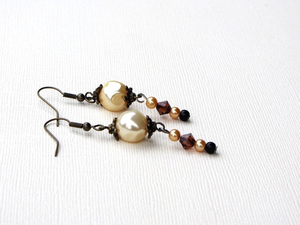 Baroque Pearl, Swarovski Crystal and Pearl Accent Earrings Hook Earrings Cream Amber Vintage Style