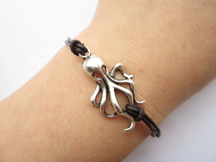 octopus bracelet---antique silver cute little octopus pendant & brown leather chain