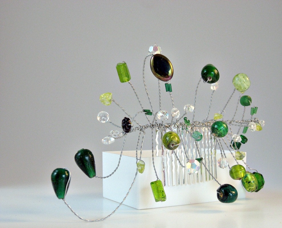 Green Hair Comb Wedding Light Green Fascinator Woodland Beaded Hair Vine - BellaHoneyArt Green Hair Comb Wedding Light Green Fascinator Woodland Beaded Hair Vine - BellaHoneyArt
