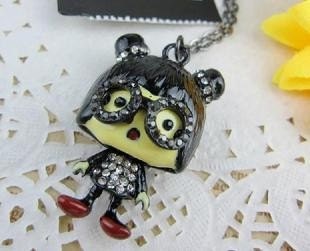 Wear glasses little girl necklace
