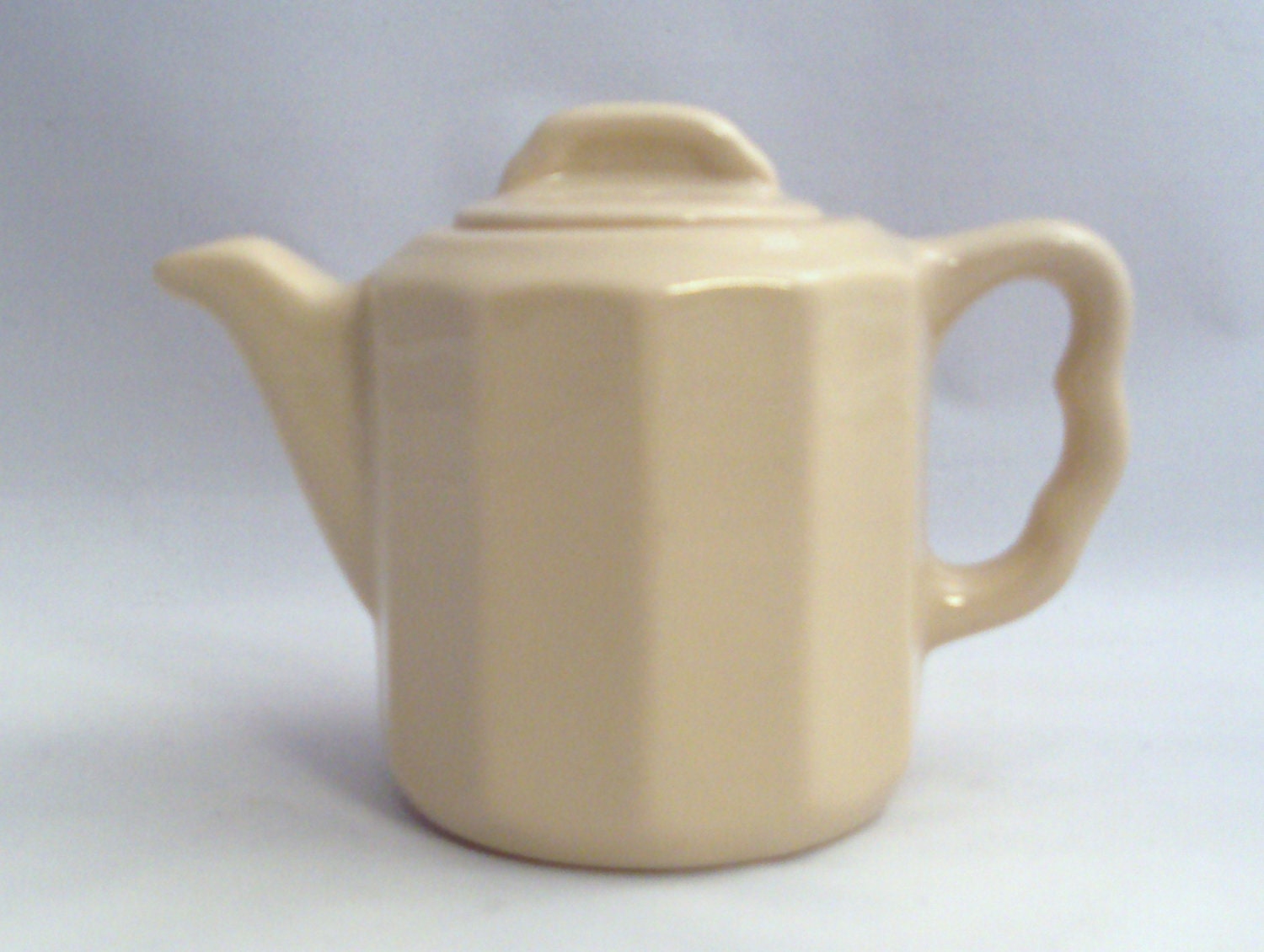 Vintage OPCo Syracuse China Restaurant Ware Doric Tan Individual Teapot Tea Pot