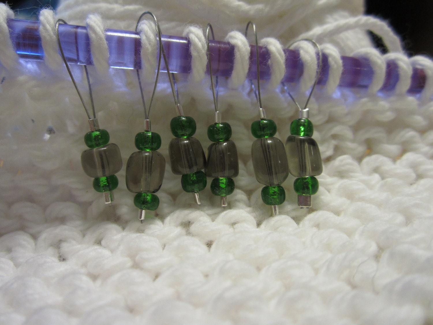 No-snag Glass Bead Stitch Markers