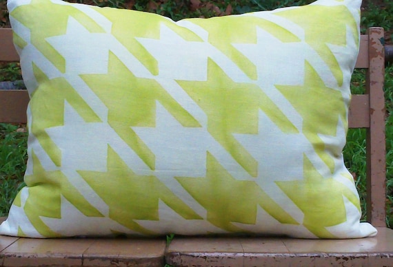 Spring Linen Pillow Houndstooth Yellow Green