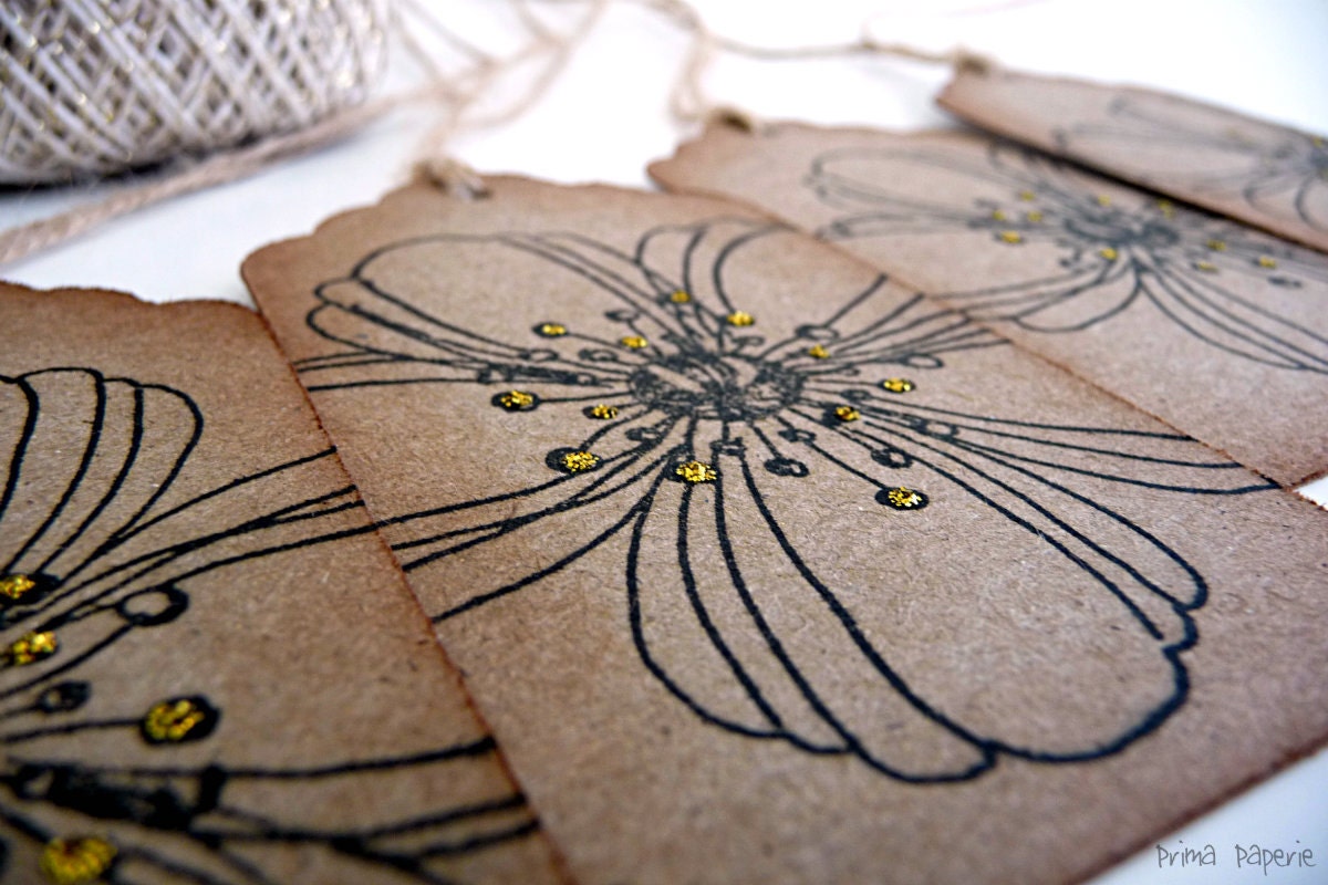 Flower // Bloom // Spring // Nature // Gold // Vintage Inspired // Kraft Gift Tags // Set of 4
