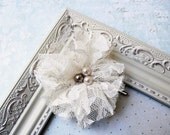 Vintage Ivory Lace hair clip, hair accessories, vintage, wedding, bridal, prom, vintage bridal hairpiece