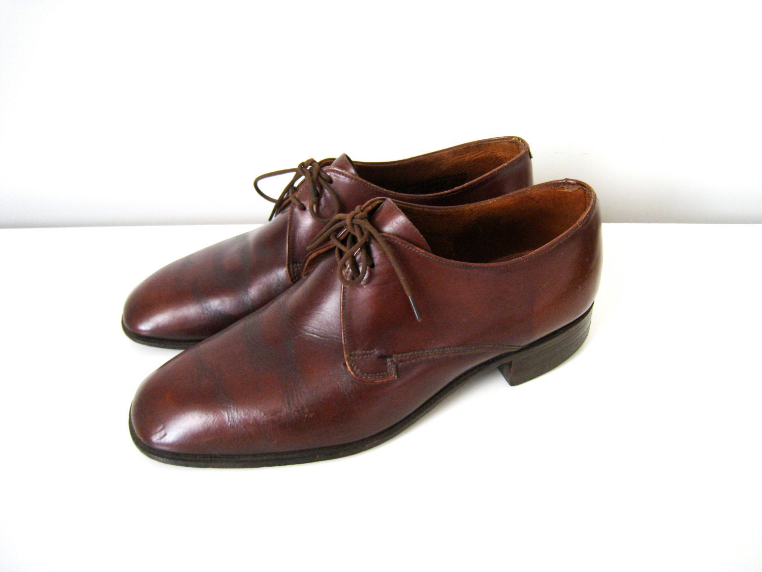 Vintage Mens Oxford Shoes in Brown Leather by CutandChicVintage