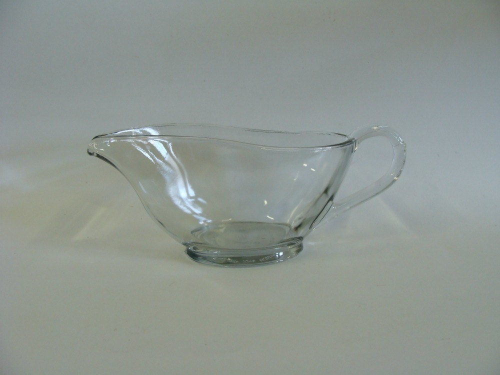 Gravy Sauce Boat / Anchor Hocking Clear Glass Gravy Boat 10 oz 1043