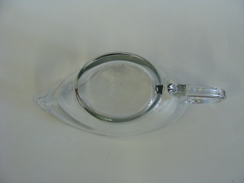 Gravy Sauce Boat / Anchor Hocking Clear Glass Gravy Boat 10 oz 1043