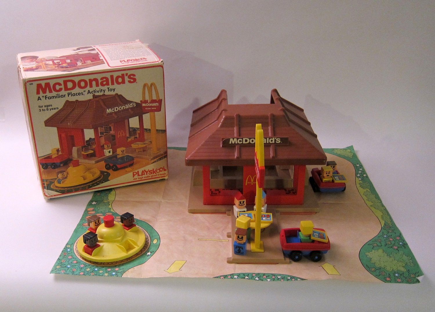 Playskool McDonalds Play Set With People and Box Complete Set