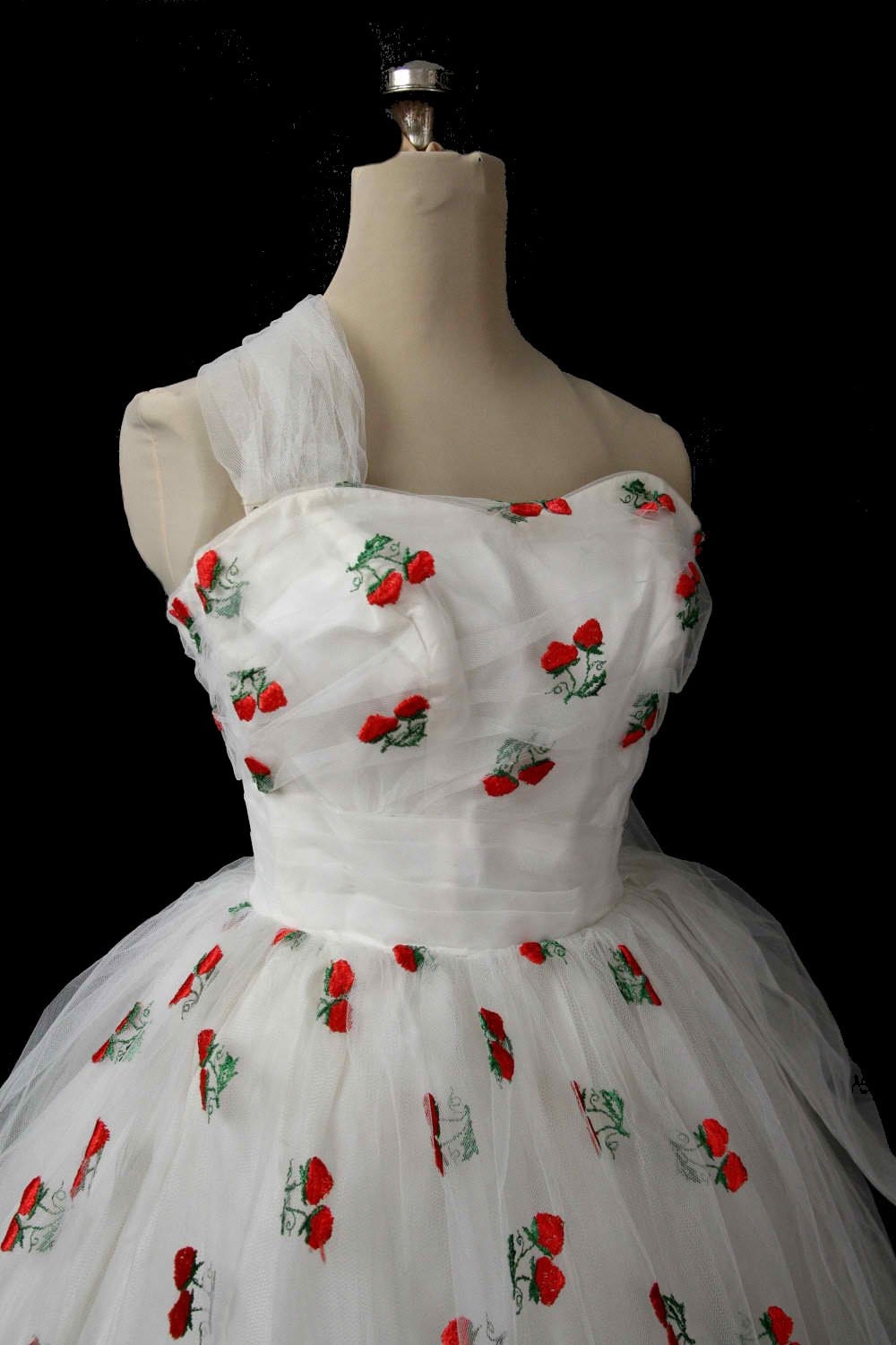 Vintage 1950s Strapless Tulle Wedding Dress, Embroidered Strawberries XS