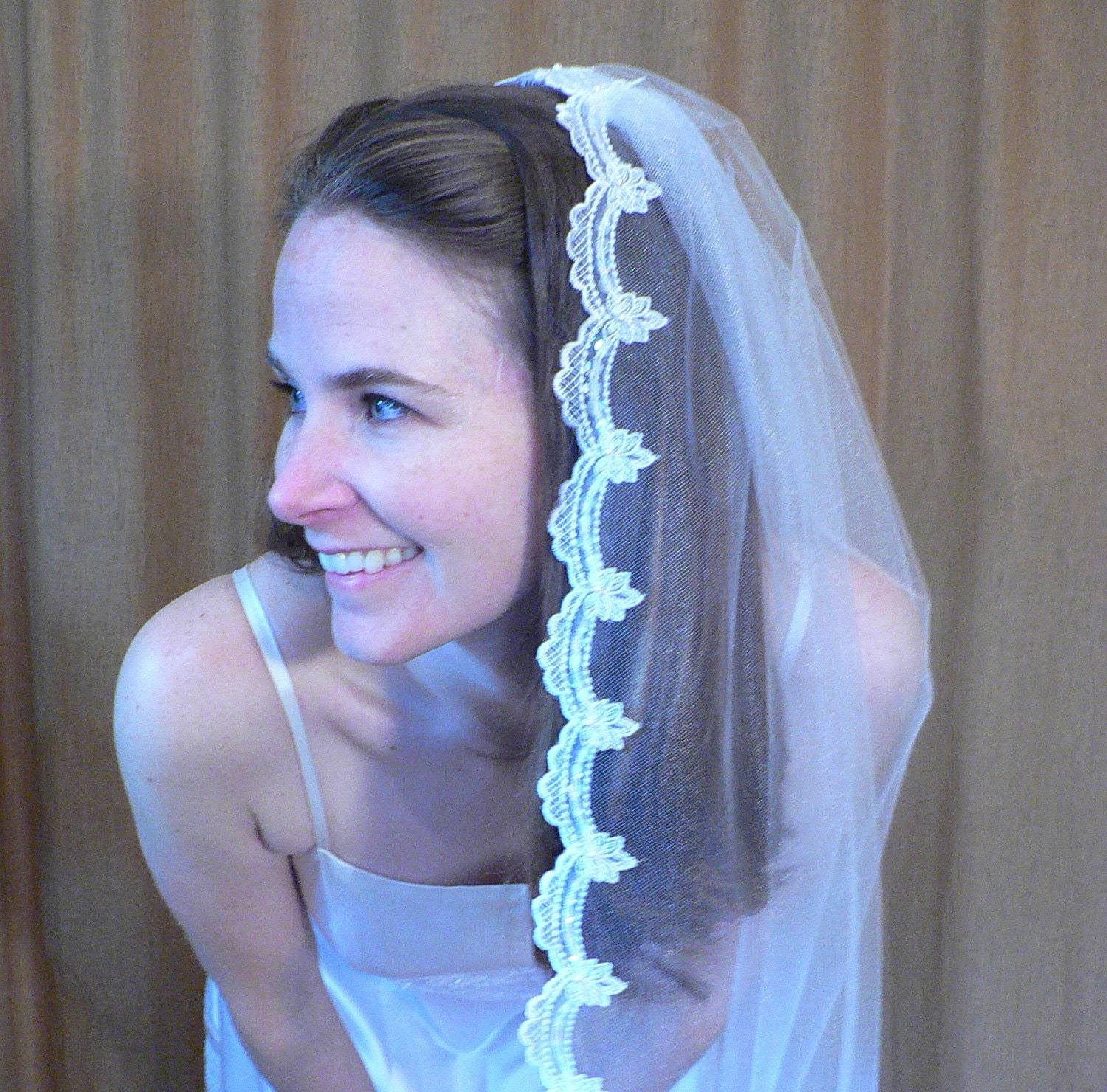SALE Fingertip Lace & Pearl Trim Bridal Veil