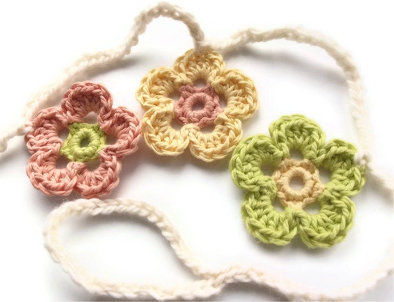Peach, Green and Yellow Bunting:pastel flower bunting / garland, 6 feet long. home decor