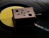 Handmade wooden music box  "Schubert: Ave Maria"  ZD05e023