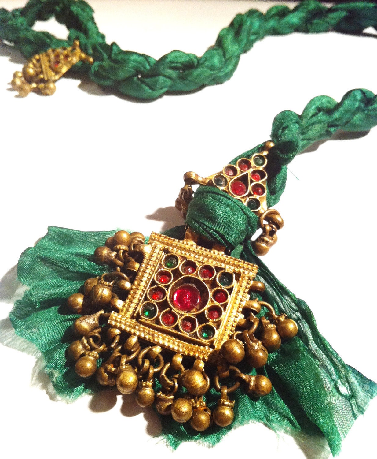 Green Silk Antique Silver Ottoman Necklace