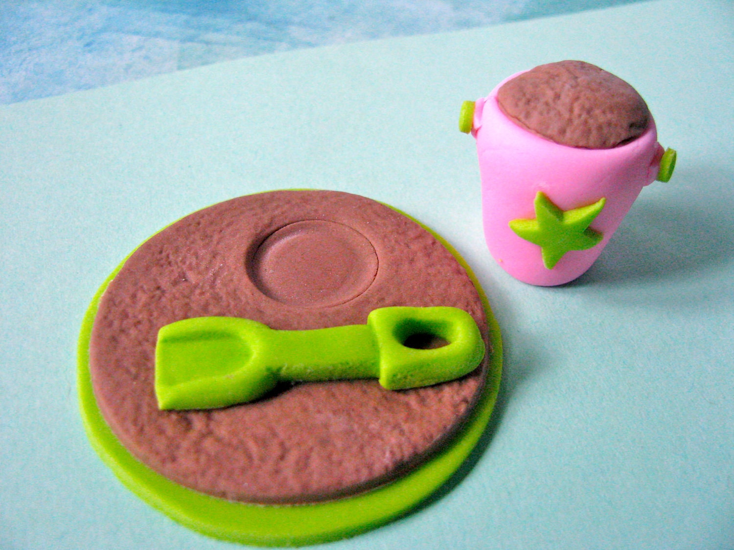 Sand Pail and Shovel at the Beach Cupcake Topper Set