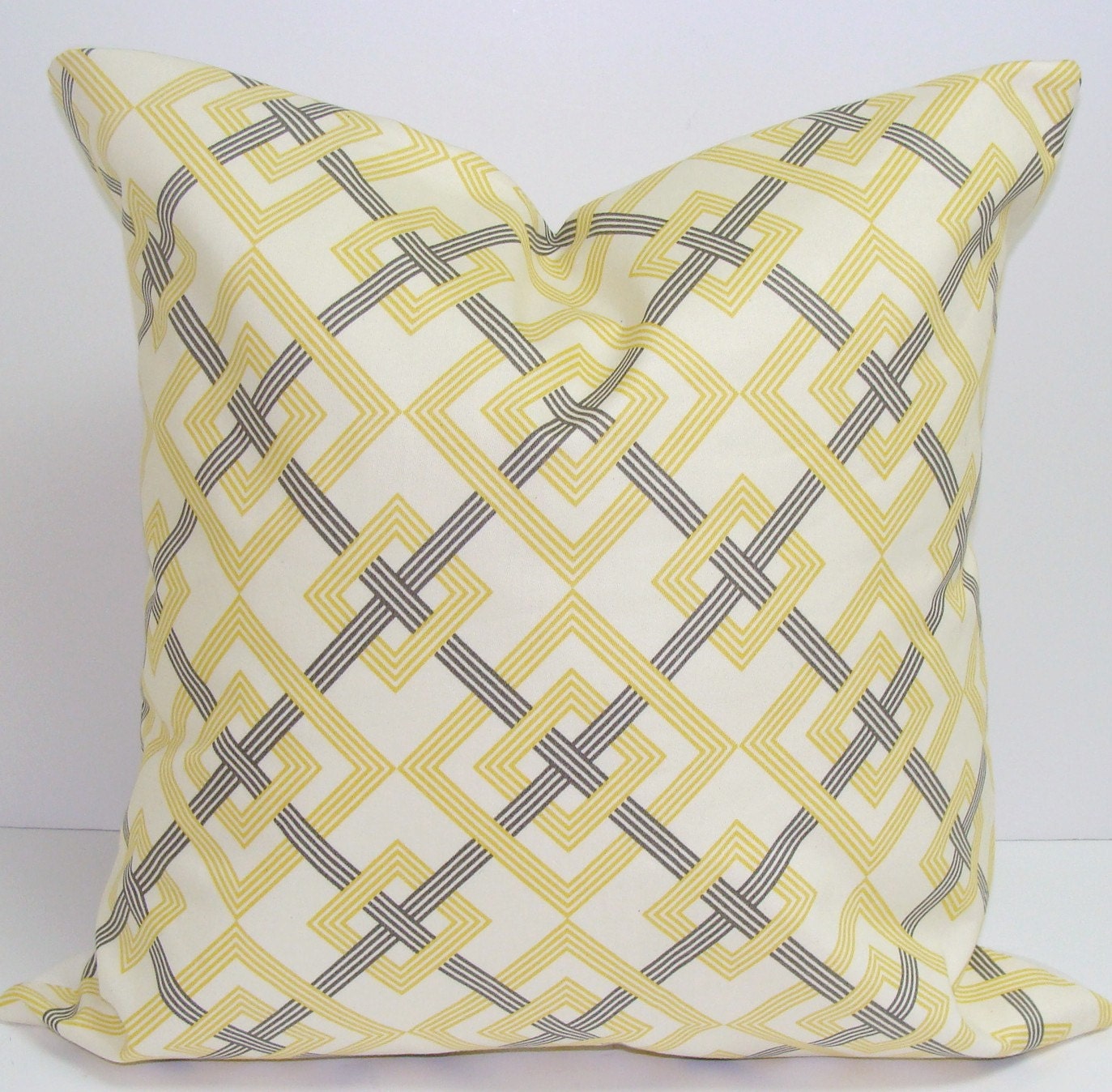 IVORY PILLOW.14x14 inch.Pillow Cover. Decorative by ElemenOPillows