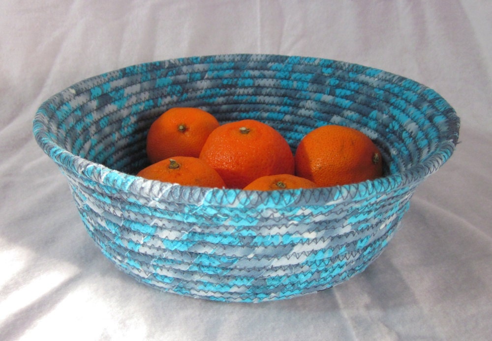 coiled fabric bowl - blue batik - quiltedchaos