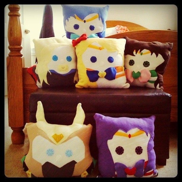 Pretty Soldier Sailor Moon Pillow -- Inner Senshi