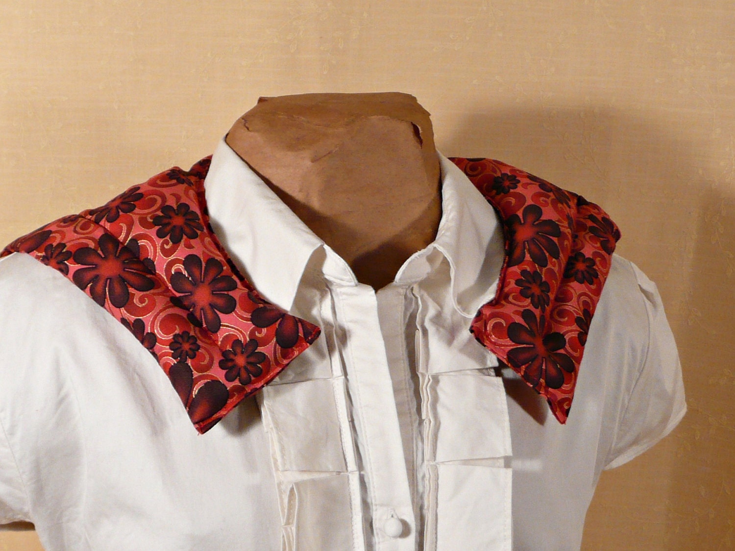 Red Floral Flaxseed Shoulder PIllow