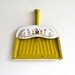 Retro Dustpan