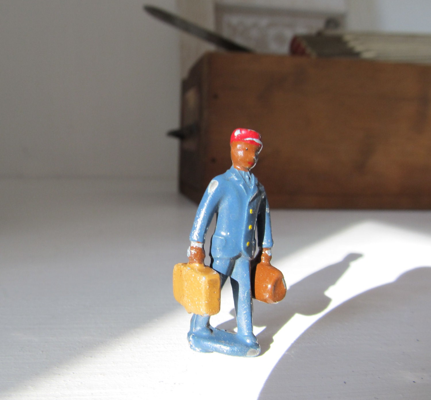 Model train accessories lights