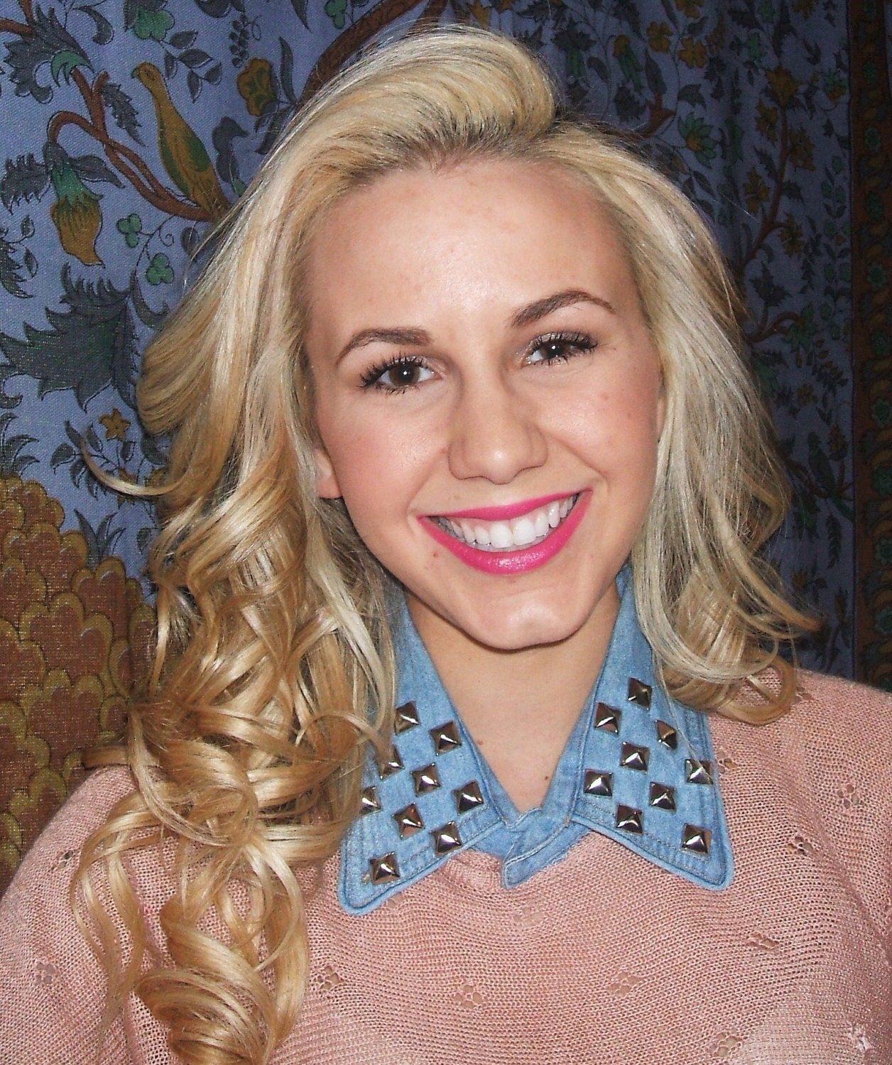 denim studded collar