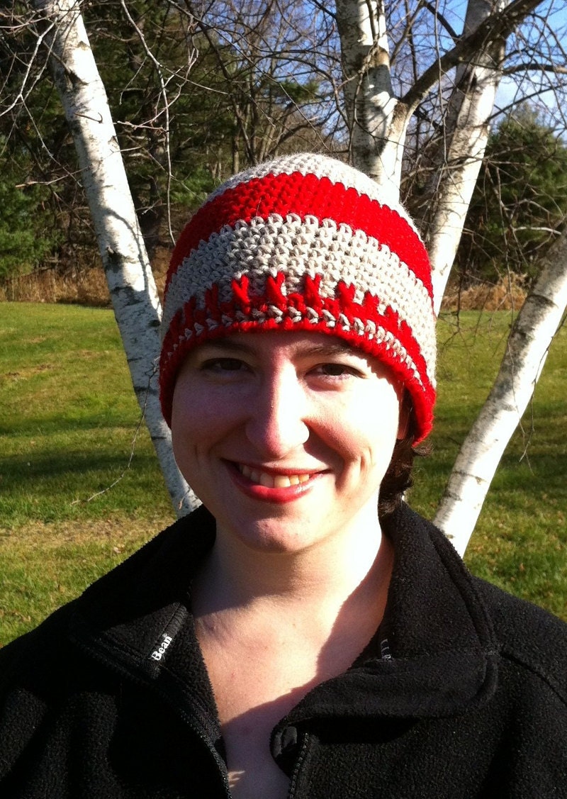 100% Wool Crochet Hat, Oatmeal and Red