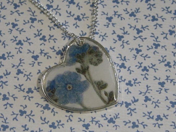 Off Centered Forget Me Not Resin Heart Pendant