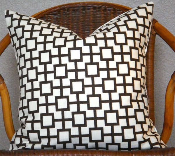 Robert Allen 18" Cats Cradle Pillow Cover (Amber)