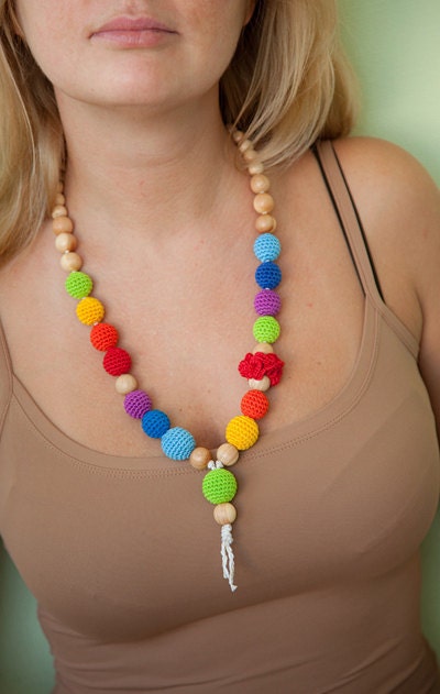 Crochet nursing necklace - Breastfeeding necklace - slinging moms accessory - rainbow