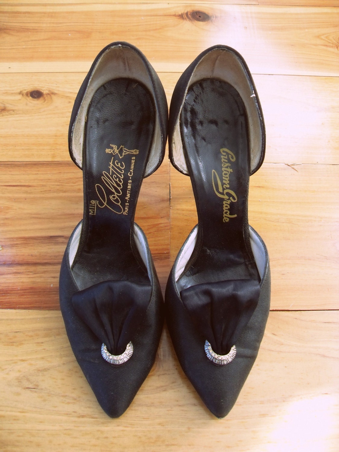 Collette Vintage Pumps - Size 5.5
