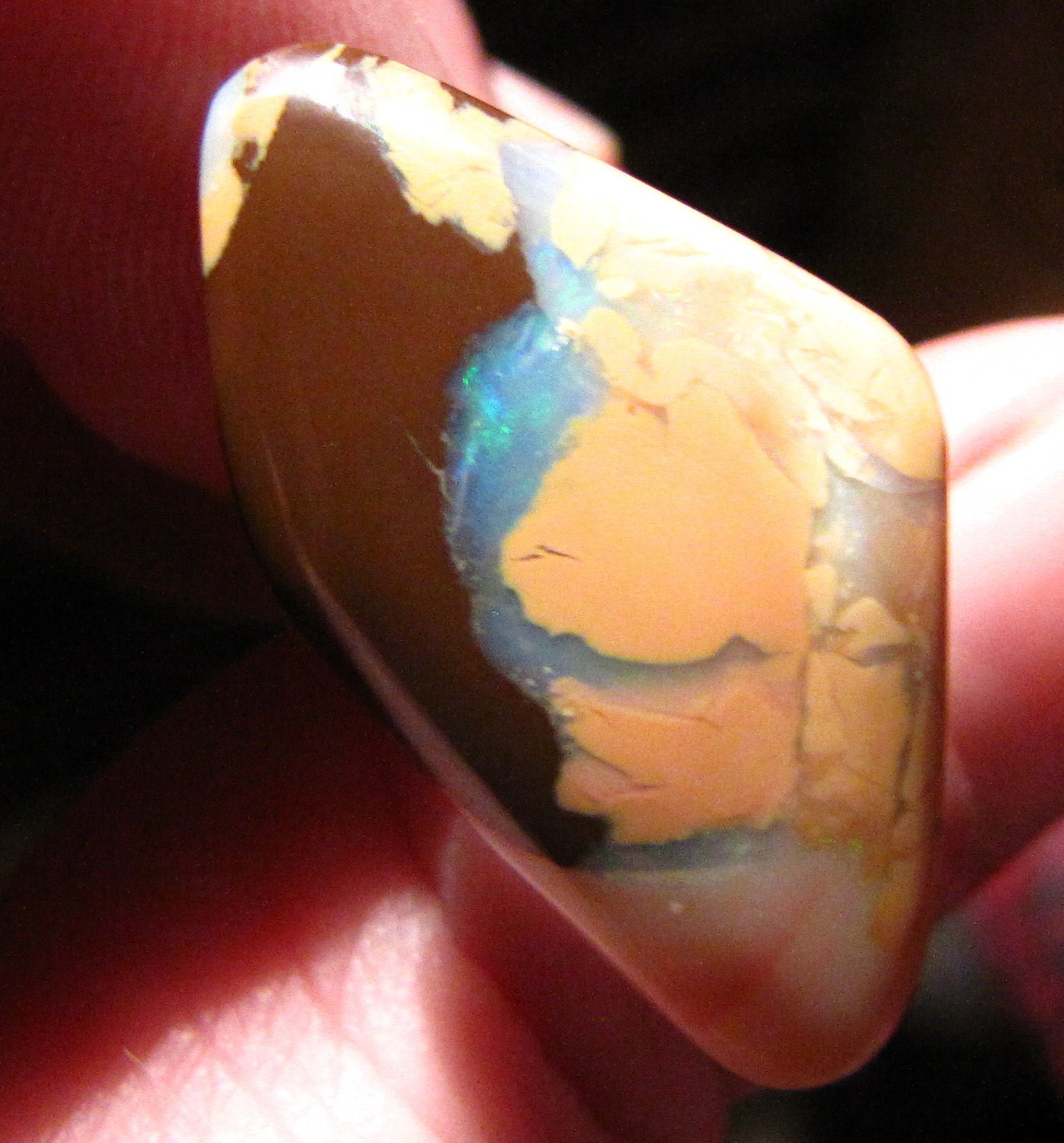 ON SALE  code KOROIT   17ct Koroit Boulder Opal cabochon