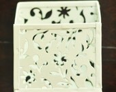 Brocade White Vintage Magnetic Pencil Cup