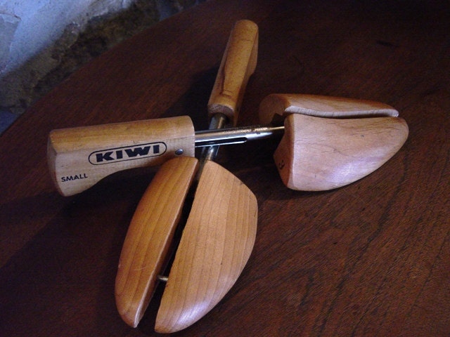 Vintage Wooden Shoe Tree, Shoe Save, Shoe Stretch, Kiwi Shoe Tree, Small Men's also fits Large Women's