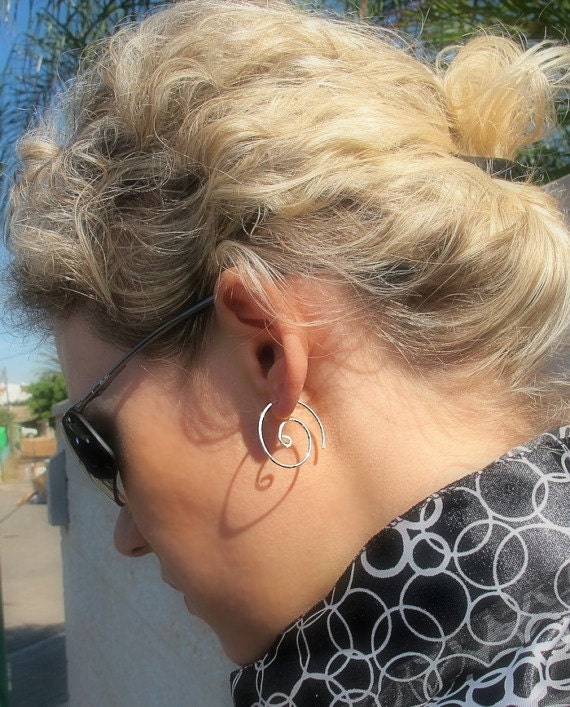Sterling Silver Spiral Hoop Earrings. Small Modern Swirl Earrings. Minimal Elegance Earring. Handmade Jewelry